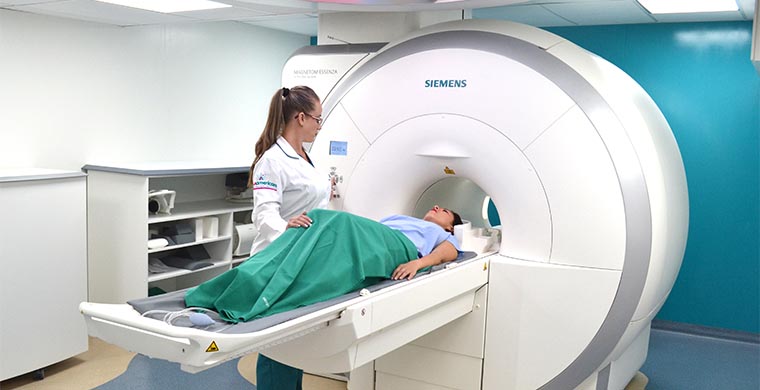 ecuaamerican-imagen-diagonostica-resonancia-magnetica ecuaamerican-imagen-diagonostica-resonancia-magnetica